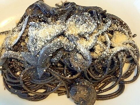 ホタテ入り☆イカ墨パスタ